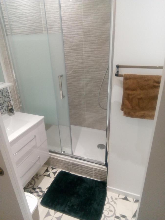 Studio 28M² Au Pied De La Defense Courbevoie Exterior foto